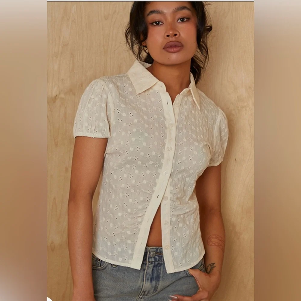 Your Favorite Magnolia Eyelet Short Sleeve Button Shirt Cream Size M NWT